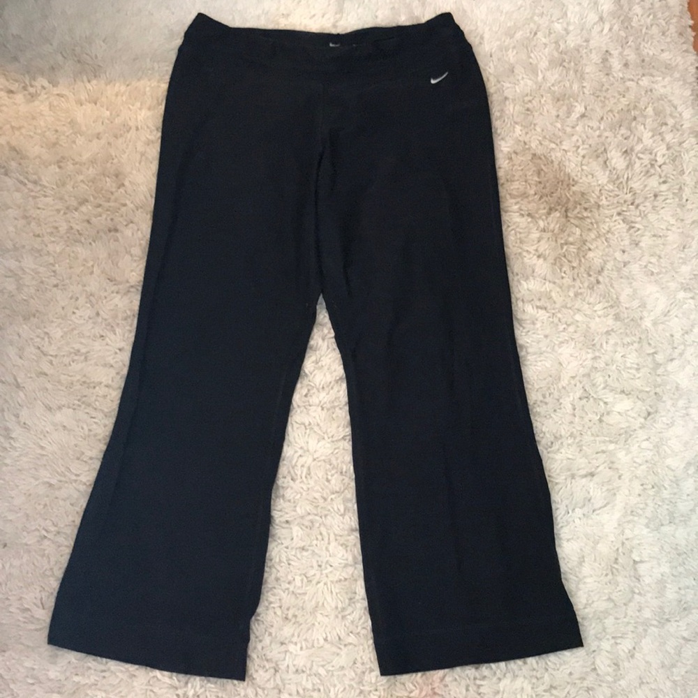Nike Wide Leg Leggings